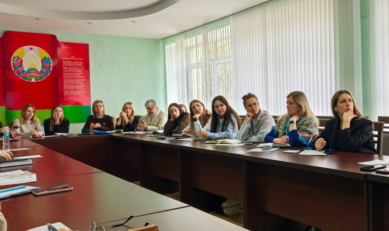 В Гродненской области прошёл семинар-практикум о том, как оказать помощь в социализации детей-сирот                             