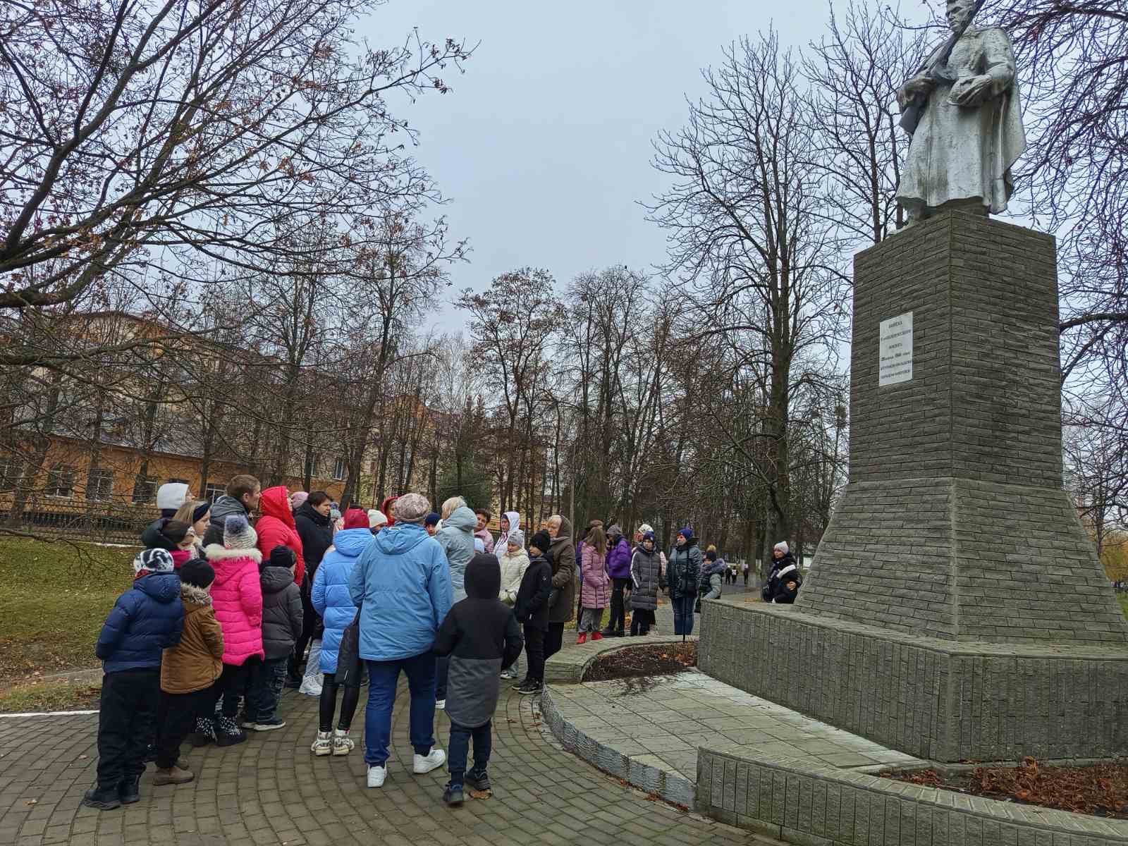 Воспитанники замещающих семей  побывали в исторических местах города Бобруйска