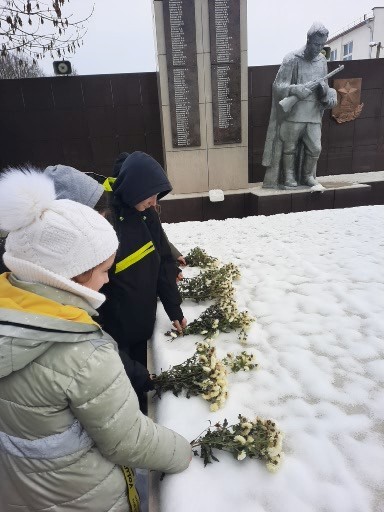 Воспитанники замещающих семей Хотимского района прикоснулись к героическому прошлому